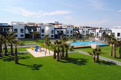 Ullakkohuoneisto Oasis Beach La Zenia 4 Nº 116 in España Casas