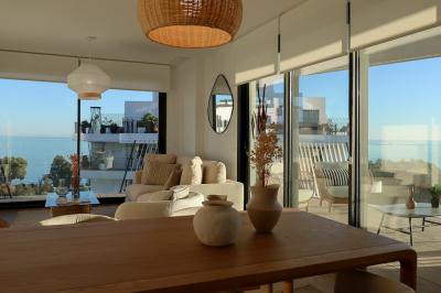 Allonbay Village lägenheter / www.allonbayvillage.com in España Casas
